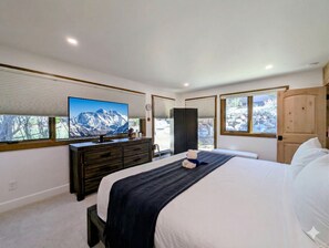 1 habitación, tabla de planchar con plancha, wifi y ropa de cama 