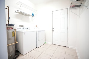 Interior - 2BR Boho Chic Duplex・Near Tybee Island ・Savannah (Savannah)