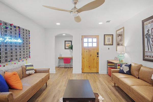 Smart TV, table tennis