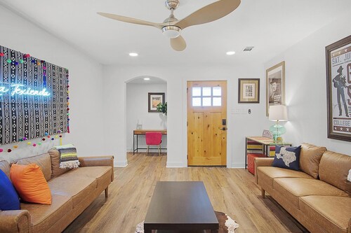 LaTexienda: Newly Renovated, Game Weekend, Firepit, Games