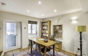 Cottage | Private kitchen | Fridge, microwave, oven, stovetop - Luxury Peak District Cottage Retreat (Bakewell)