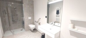 Douche, serviettes fournies