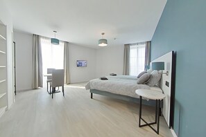 Free WiFi, bed sheets, wheelchair access