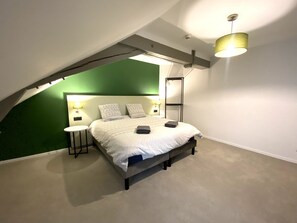 1 quarto, Wi-Fi de cortesia, roupa de cama