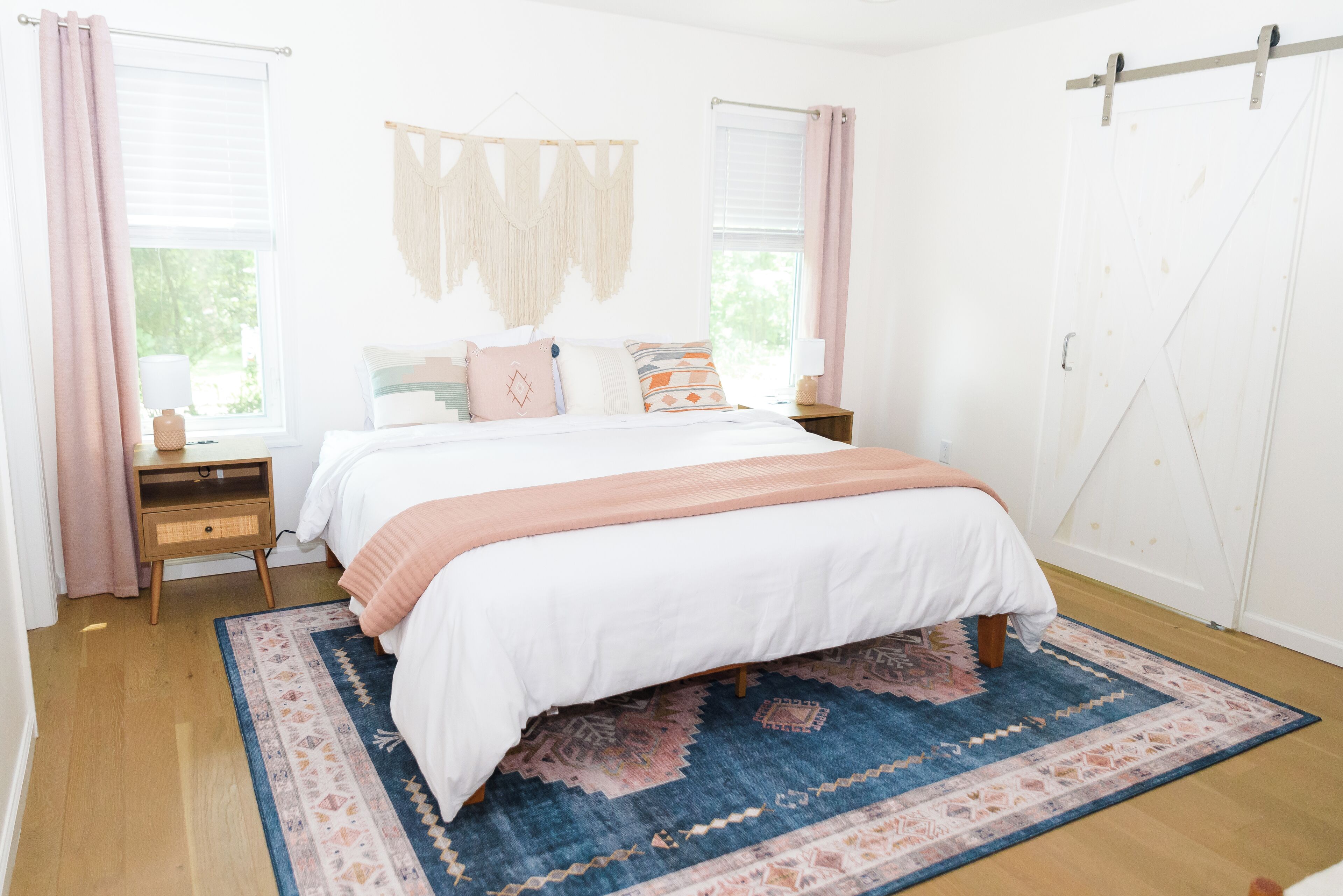 2 bedrooms, desk, iron/ironing board, travel crib