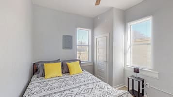 1 chambre, fer et planche Ă  repasser, Wi-Fi, draps fournis