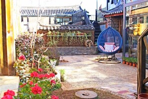 Unclassified image, 5 of 64, button - Lijiang Youmi Inn (Lijiang)