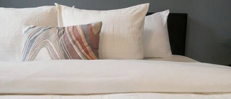 2 bedrooms, iron/ironing board, travel crib, free WiFi