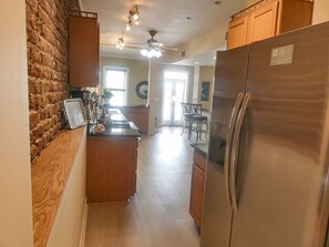 Interior - Spacious rooms overlooking famous Savannah streets (Savannah)