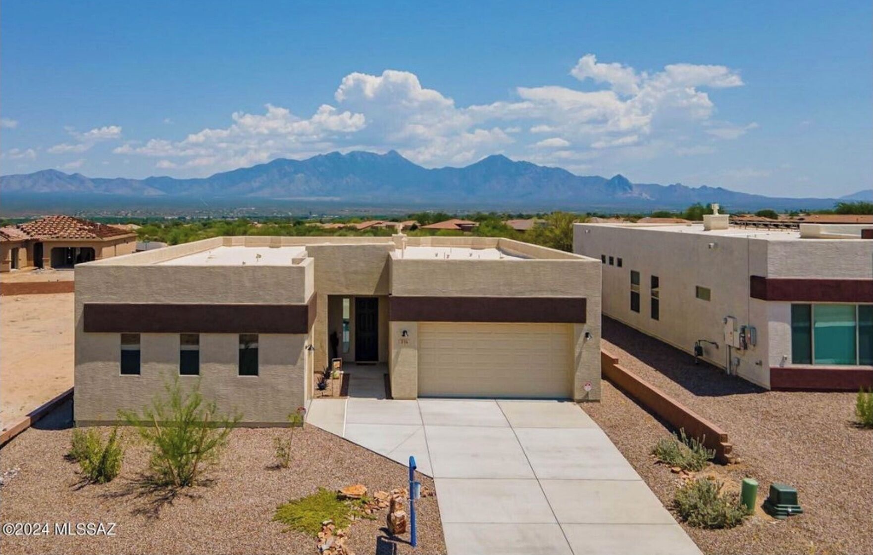 UNOBSTRUCTED MOUNTAIN VIEWS!!! NEW 3-bedroom house.  Access to Green Valley Rec!