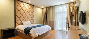 Yijia Business Hotel