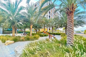 Property grounds - Charming Studio Apartment in Afnan 4, IMPZ by Deluxe Holiday Homes (Dubai)