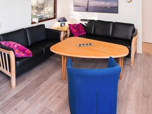 House | Living area - 7 Person Holiday Home in Roslev (Roslev)