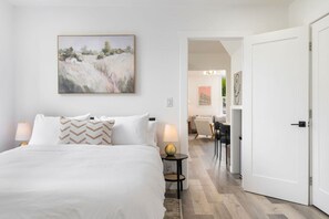 Schreibtisch, Bügeleisen/Bügelbrett, WLAN, Bettwäsche