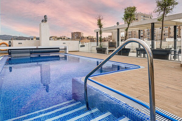 Seasonal outdoor pool - Solaga - Zambrano (Málaga)
