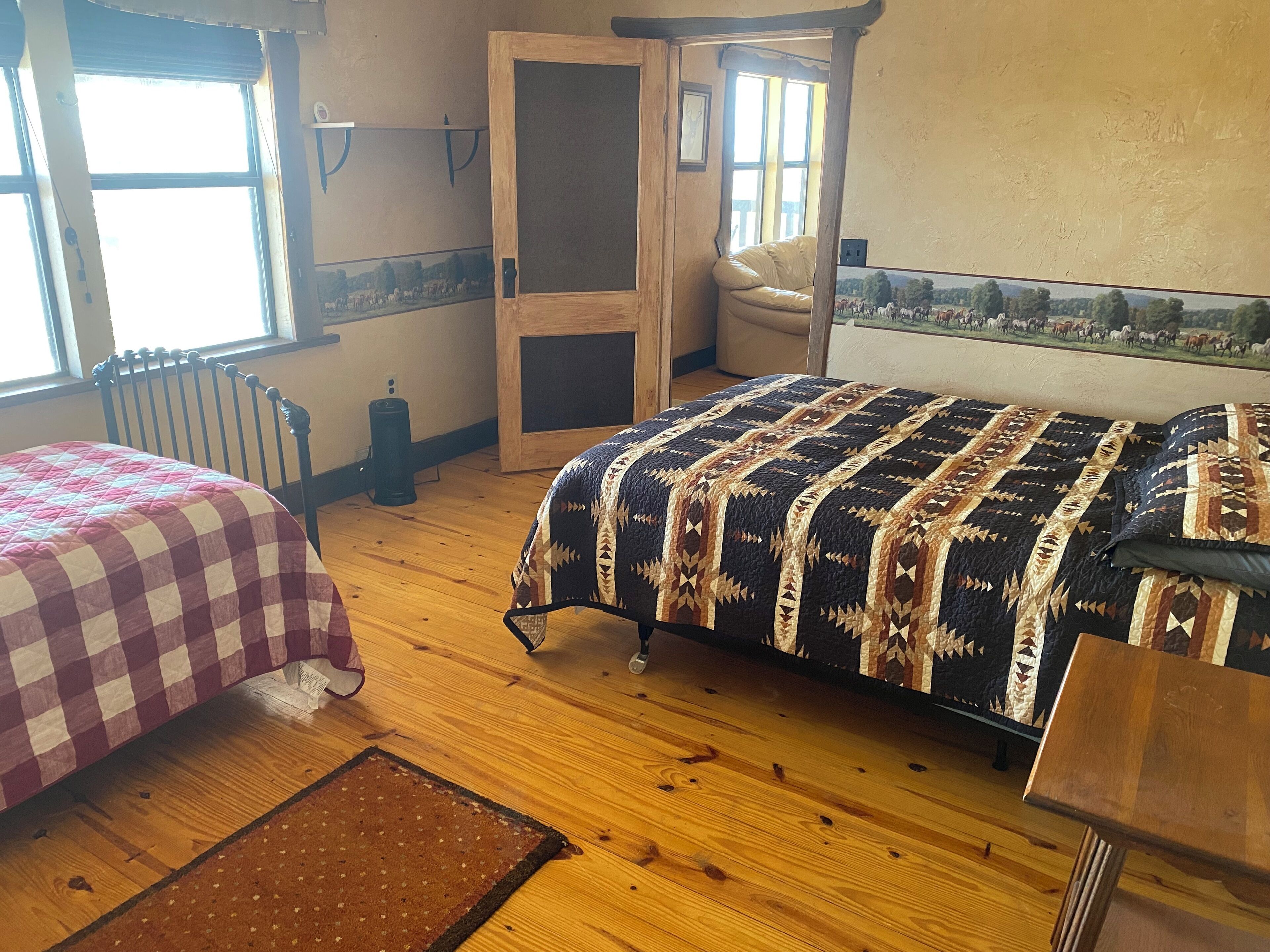 2 bedrooms, bed sheets