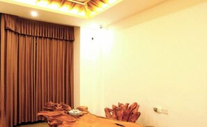 Dining - Tongjing Hotel (Renhua)