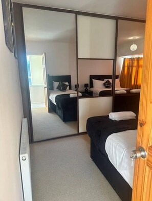 Casa | 3 habitaciones, wifi gratis y ropa de cama 
