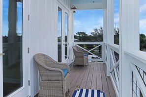Terrace/patio - Its A Wonderful Life: Views of SJB, Pet Friendly (St. Joe Beach)