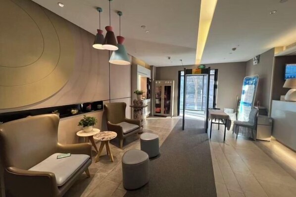 Exterior - Homeinn · neo (Urumqi Trade City July 1st Sauce Garden) (Urumqi)