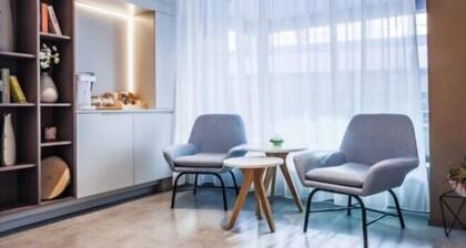 Homeinn · neo (Urumqi Trade City July 1st Sauce Garden)