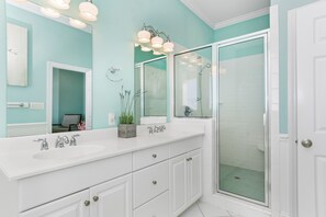 Towels, soap, shampoo, toilet paper
