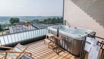 Luxury Penthouse, Balcony, Hill View | Balcony view