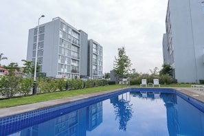 Outdoor pool - Modern Apartment with Terrace and Pool  (Tlajomulco de Zúñiga)