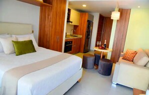 1 habitación, tabla de planchar con plancha, wifi y ropa de cama