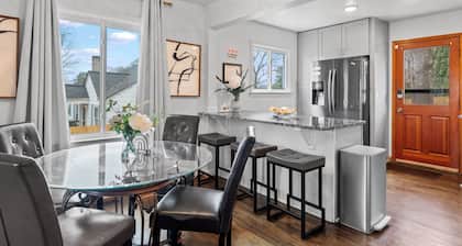 Hapeville Hideaway • 5 Min to ATL • Perfect for Layovers, Crews & Biz Travel