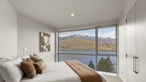 3 chambres, fer et planche à repasser, Wi-Fi, draps fournis