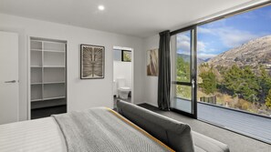 3 soverom, strykejern/-brett, wi-fi og sengetøy