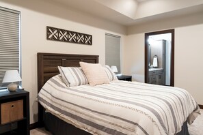 6 bedrooms, WiFi, bed sheets