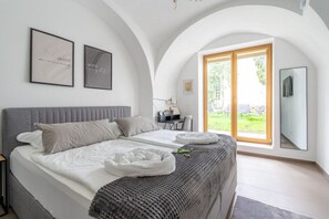 デスク、アイロン / アイロン台、旅行用ベビーベッド、WiFi