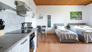 Kühlschrank, Ofen, Herdplatte, Geschirrspüler