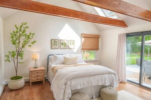 4 Schlafzimmer, Bügeleisen/Bügelbrett, kostenloses WLAN, Bettwäsche