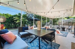 Outdoor dining - Villa Costa  – WALK to BEACH-- Relax, Play, Enjoy!  Beautiful Memories Await! (Naples)