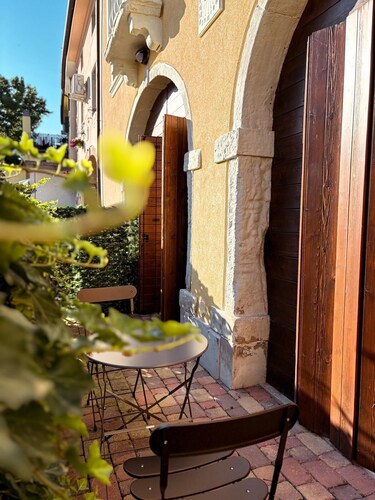 Cozy apartment in nature but close to every service