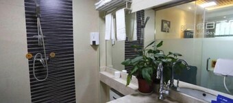 Mingyang Holiday Hotel
