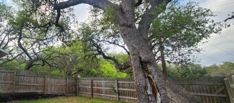 Comfortable and Cozy Family Vacation Home Near SeaWorld/Fiesta TX/Lackland AFB