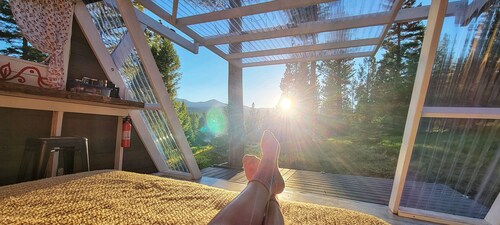 The Stargazer A-frame Cabin with Mtn View, Hot Tub