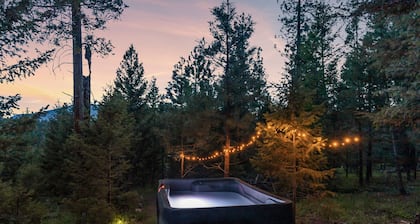 Stargazer Cabin - a Romantic Glamping Cabin Near Missoula, Montana
