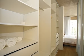 1 bedroom, premium bedding, down duvets, in-room safe