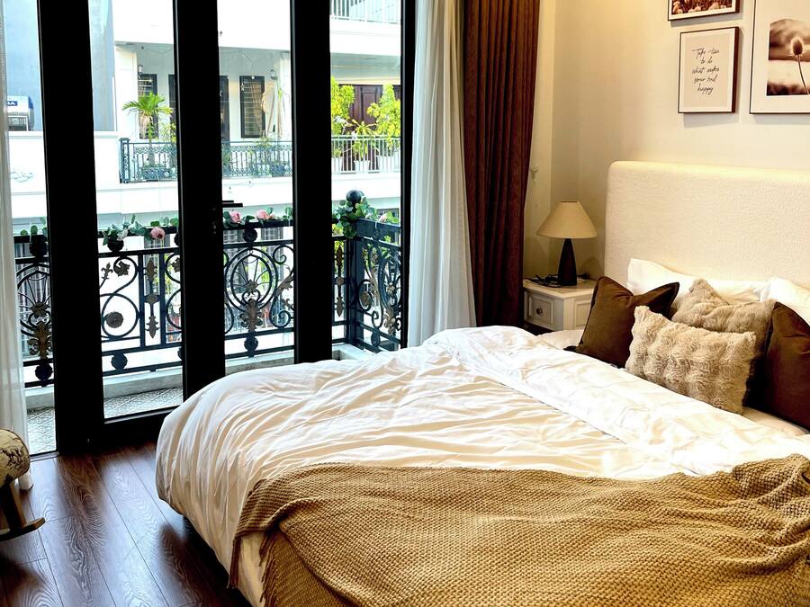 Deluxe Room, Bathtub, City View | Pemandangan dari bilik