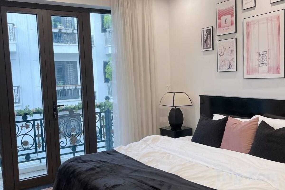 Premium bedding, down duvets, memory-foam beds, minibar