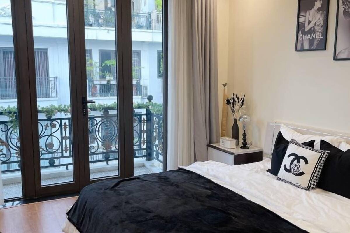 Premium bedding, down duvets, memory-foam beds, minibar