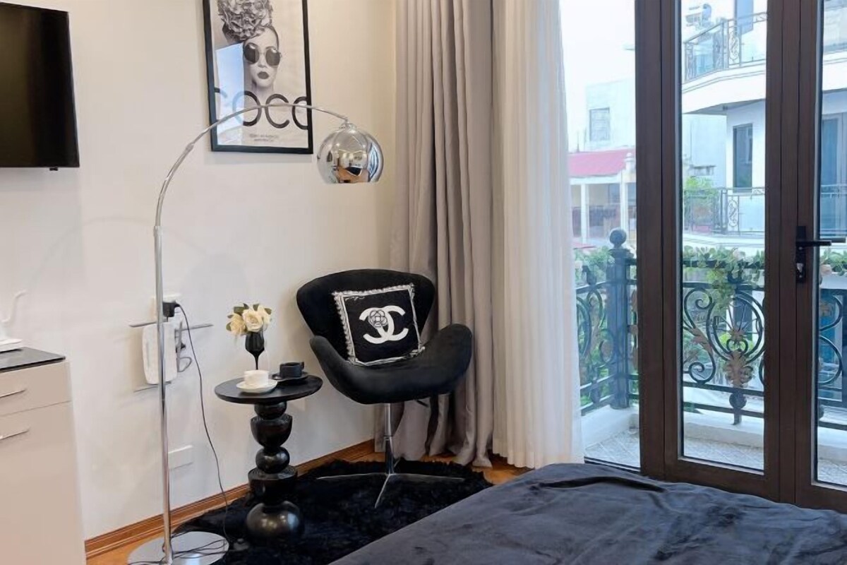 Premium bedding, down duvets, memory-foam beds, minibar