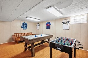 Spielezimmer