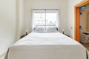 1 Schlafzimmer, Bügeleisen/Bügelbrett, Bettwäsche