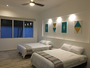 6 bedrooms, travel cot, WiFi, bed sheets